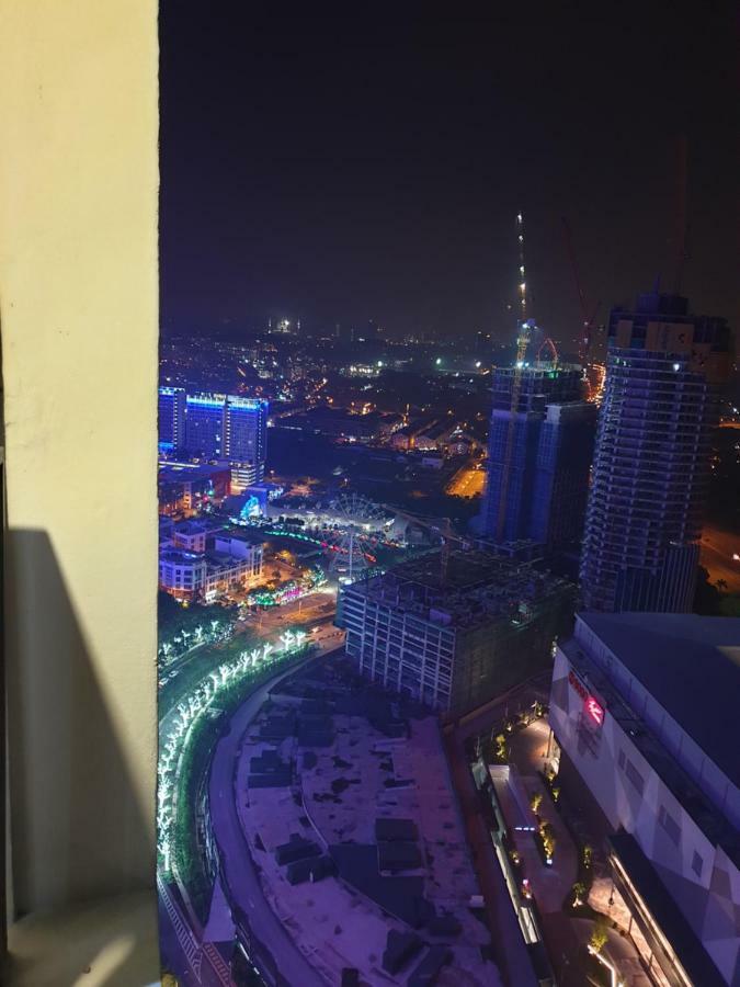 Corner Unit@I-City Family Suite Central Mall View Шах-Алам Экстерьер фото